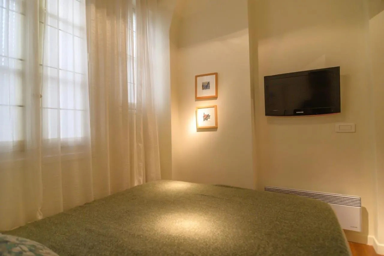 Le Marais Moderne Apartment Paris France