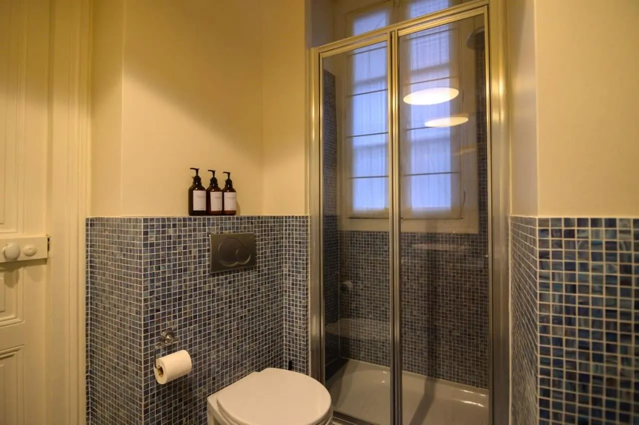 Le Marais Moderne Apartment Paris
